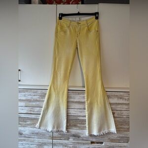 👖 Lança Perfume Yellow Flare Jeans Raw Hem Brazilian Designer